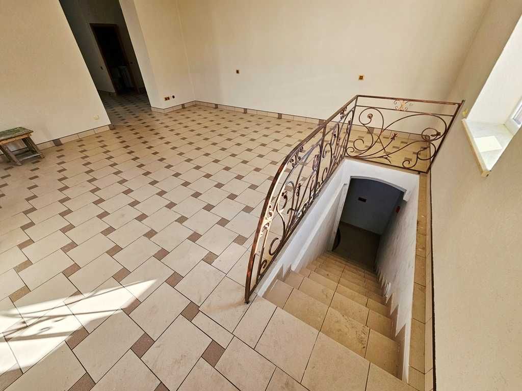 Приміщення комерційного призначення в центральній частині міста Стрий