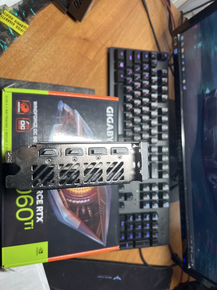 Гарантия! Видеокарта GIGABYTE RTX 4060 ti 8gb Windforce OC
