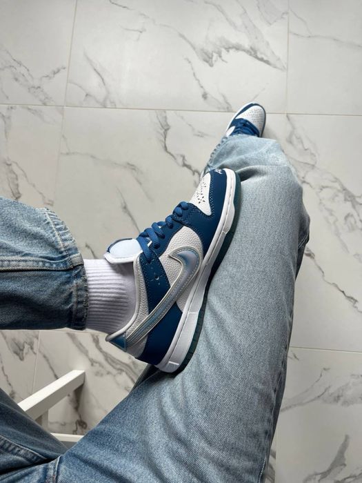 Nike SB Dunk Born x Raised