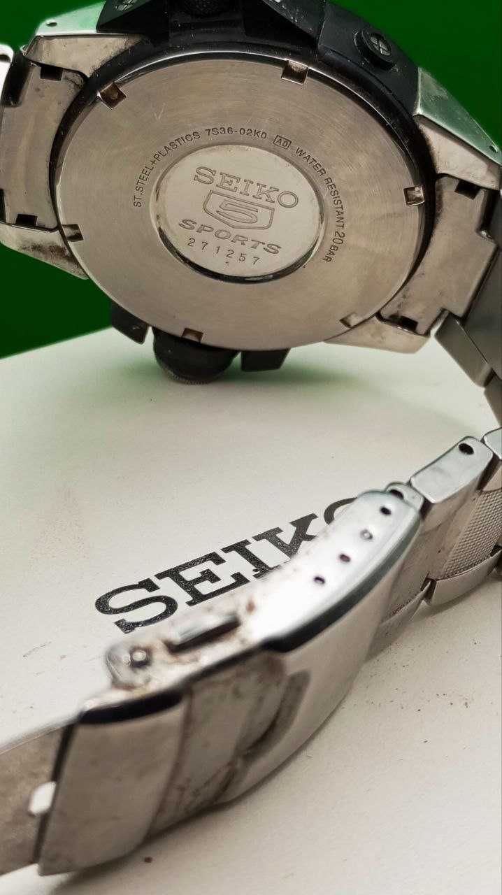 Классические часы Seiko 5 Sports SKZ229K1 «Atlas / Landshark»