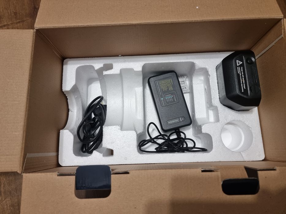 Quadralite Atlas 600