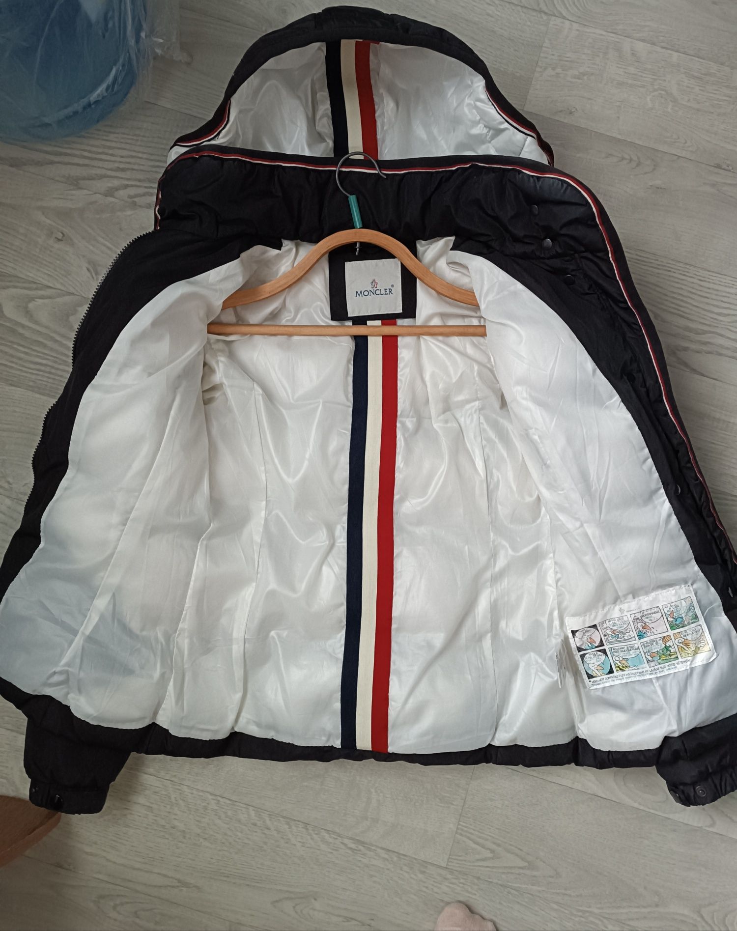 Женская курточка Moncler р.S