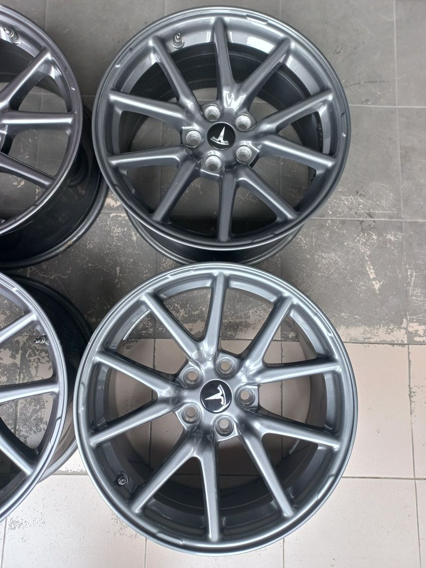 Диски r18 5×114,3 et40 Tesla