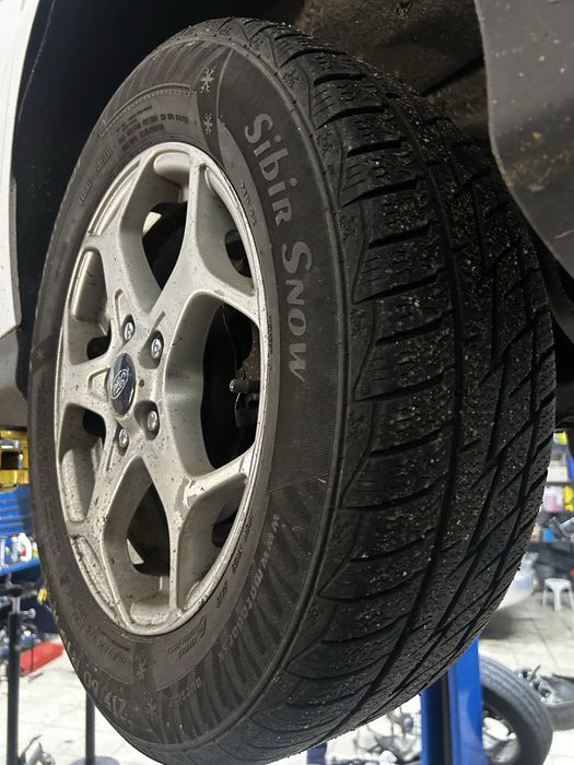 Колеса Ford Focus r16+ зимова гума