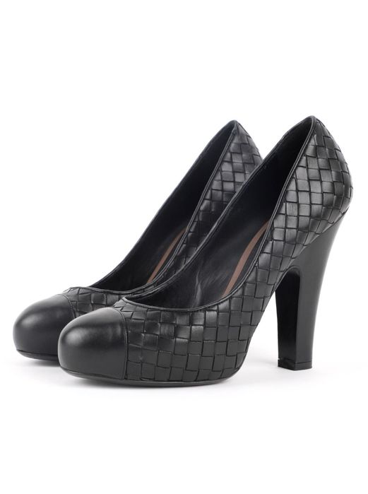 Sapatos bottega veneta