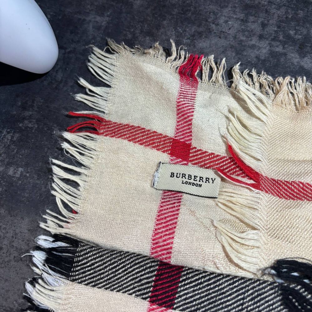 Шарф,Накидка Burberry кашемировая оригинал