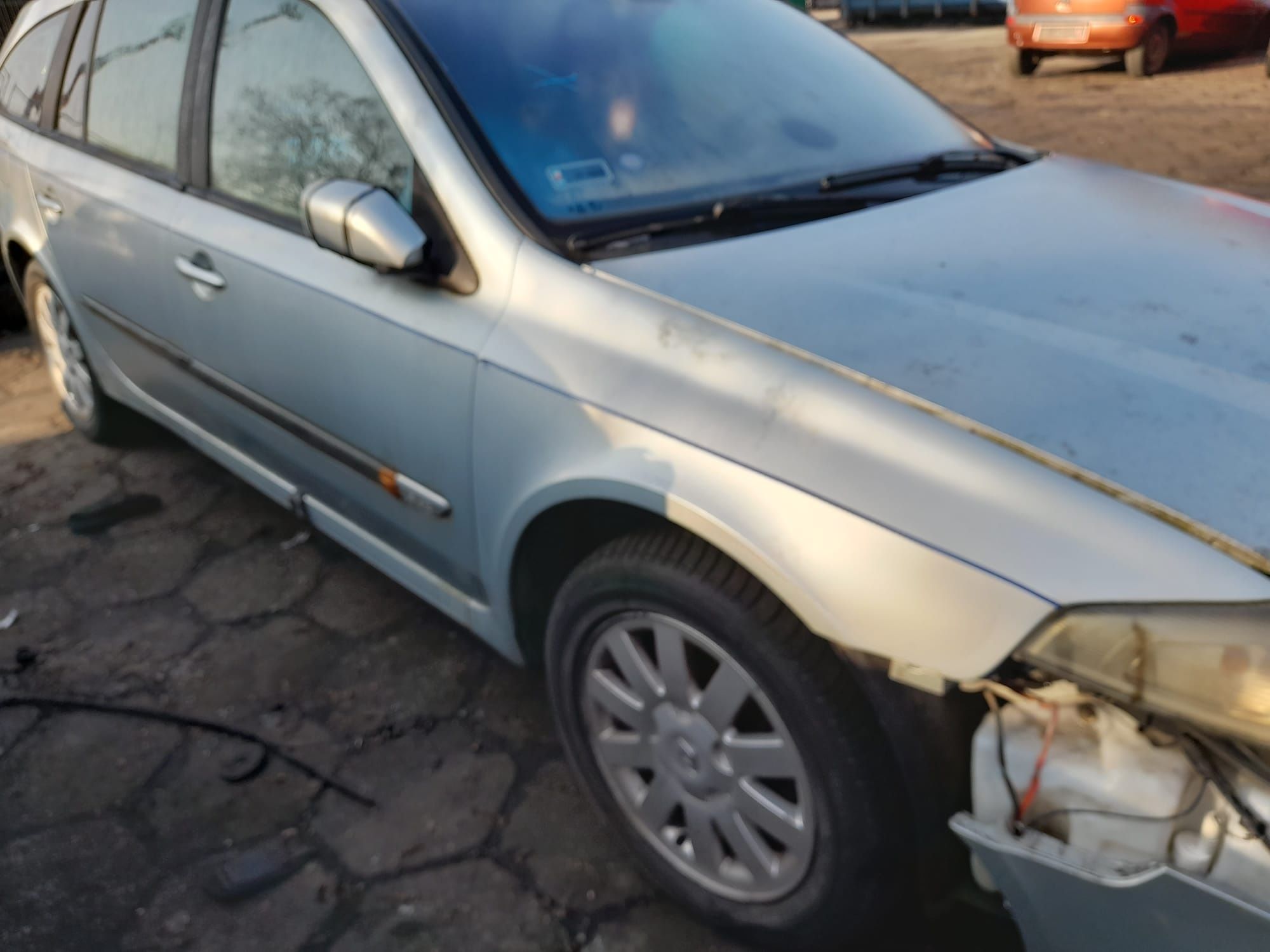 Renault Laguna II 1.9 dci 2003r. Klapa tył 156