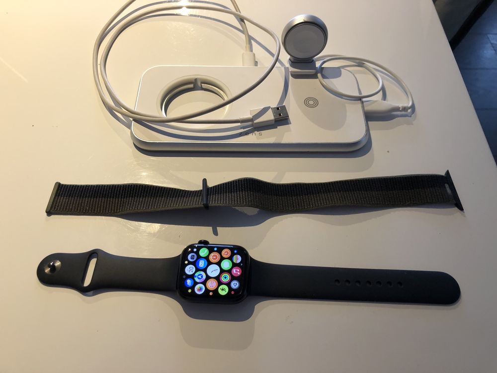 Apple Watch 7 45mm - 100% kondycja baterii