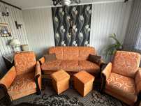Sofa, fotele, pufy
