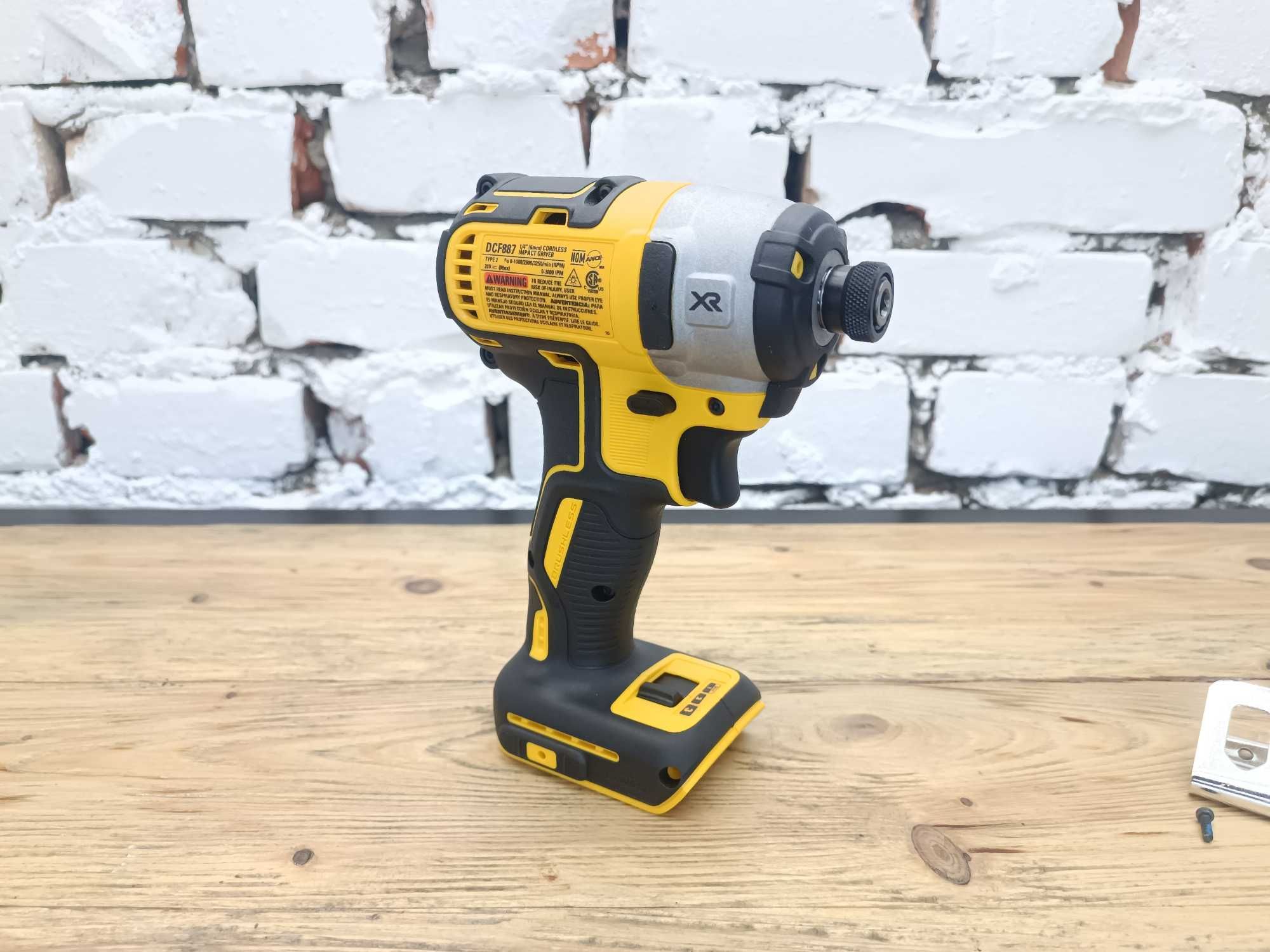 Безщіточний Імпакт Dewalt 20v DCF887 з США оригінал MADE IN MEXICO