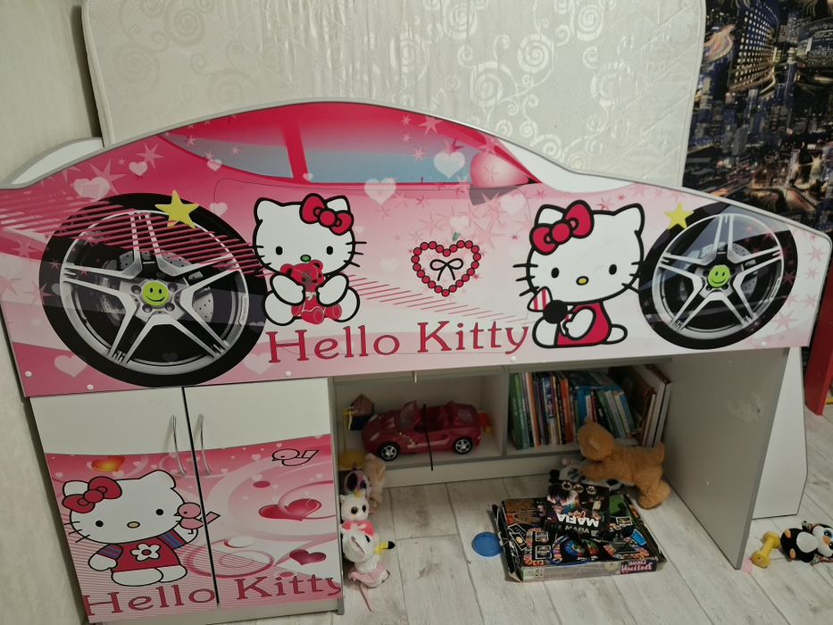 Продам чудове ліжко для дівчинки