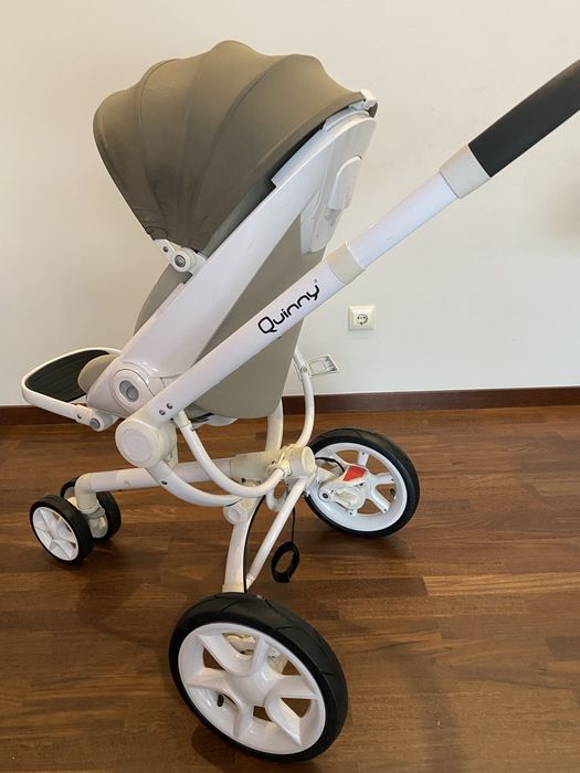 Quiny- carrinho de bebe de 3 rodas