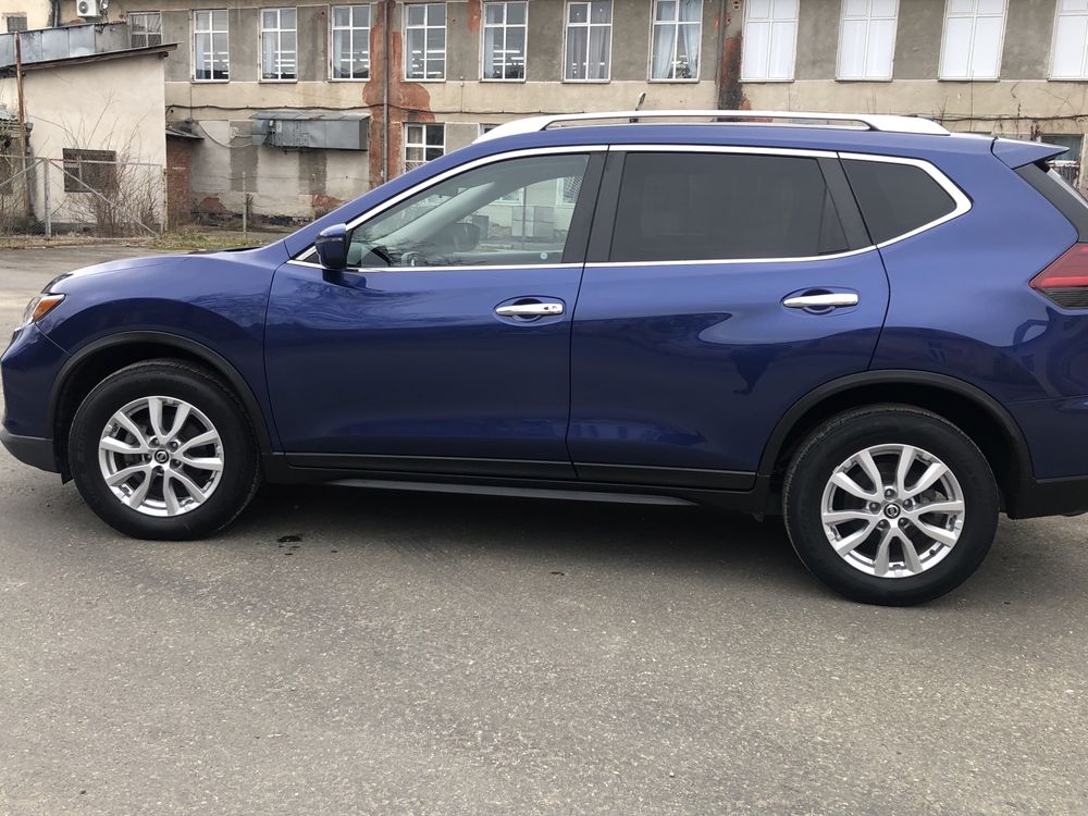 Продам NISSAN rogue