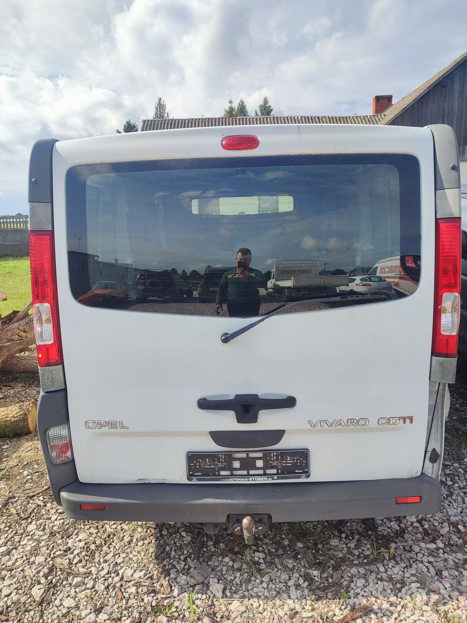 Klapa Tył Opel Vivaro A Trafic biała szyba