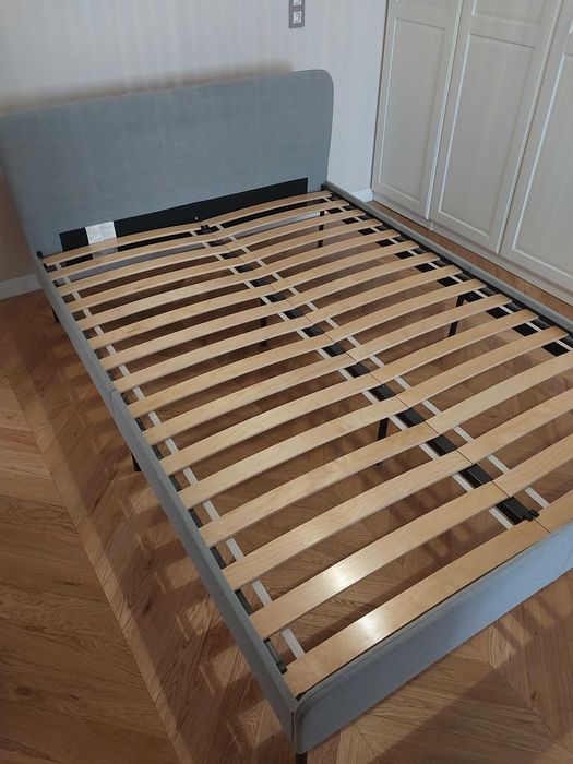 Estrutura de Cama Ikea Slattum 140 cm