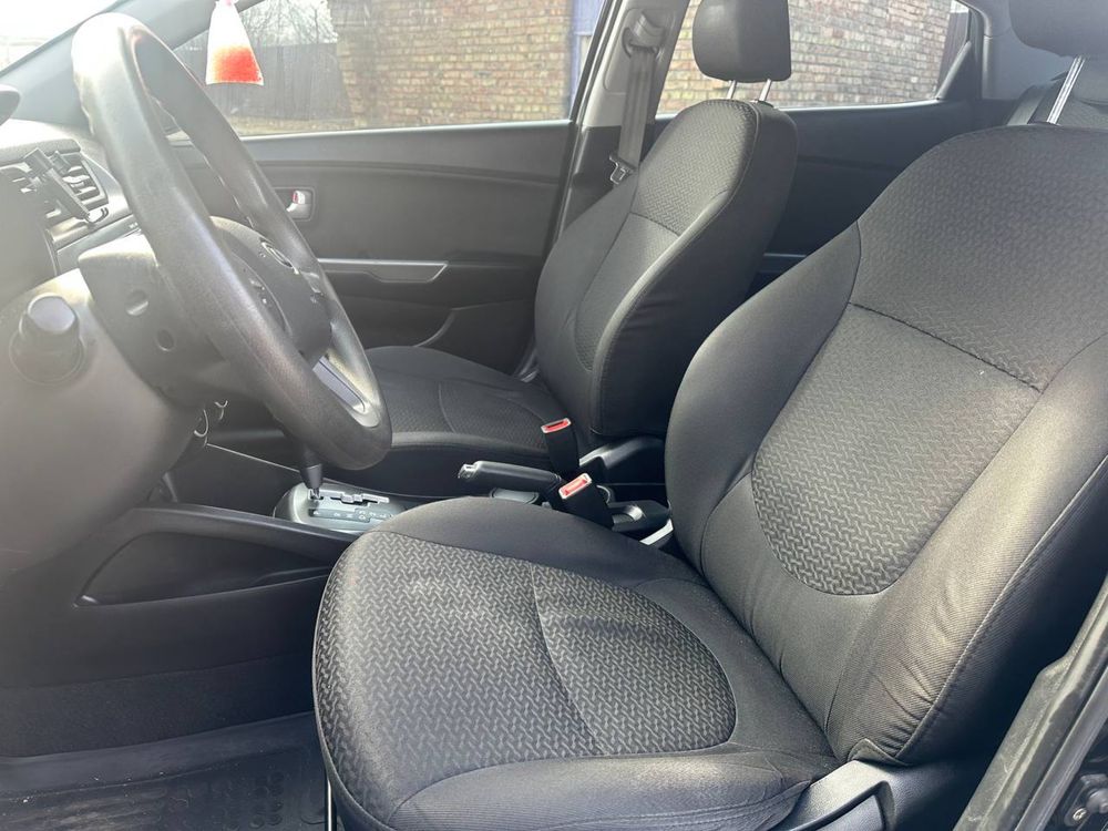 Kia Rio 1.6; 2012 року