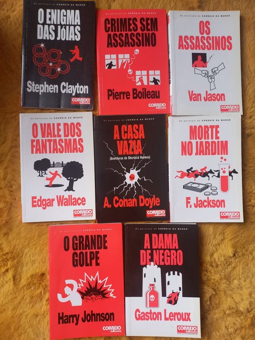Vários livros em bom estado