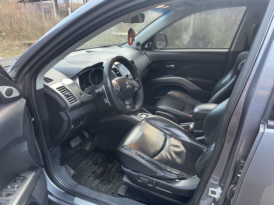 Mitsubishi 3.0 v6 Акпп гбо Outlender