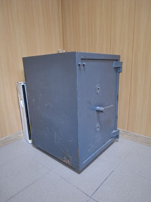 Банківський сейф