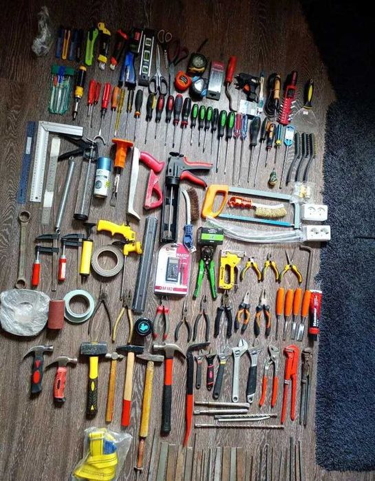 Набор инструмент очень много