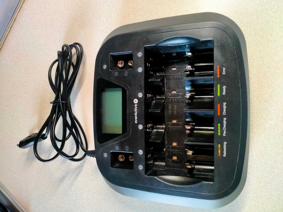 EverActive - Ładowarka mikroprocesorowa NC900U