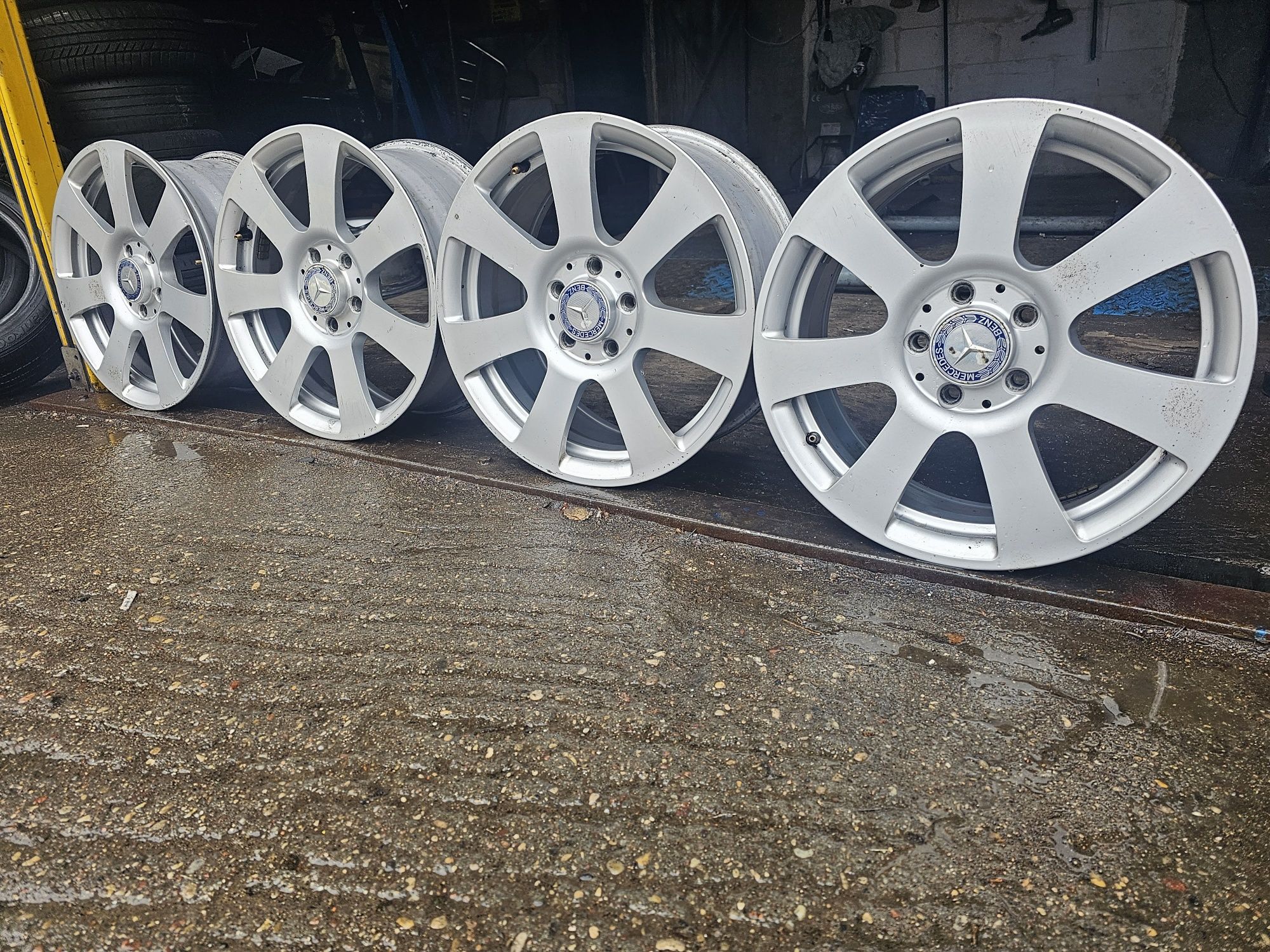 Felgi Aluminiowe Mercedes W-204 R17 5x112 ET47.5-7.5J