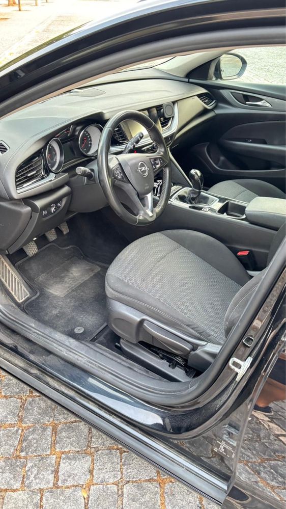 Opel Insignia B 1.6 EcotecD