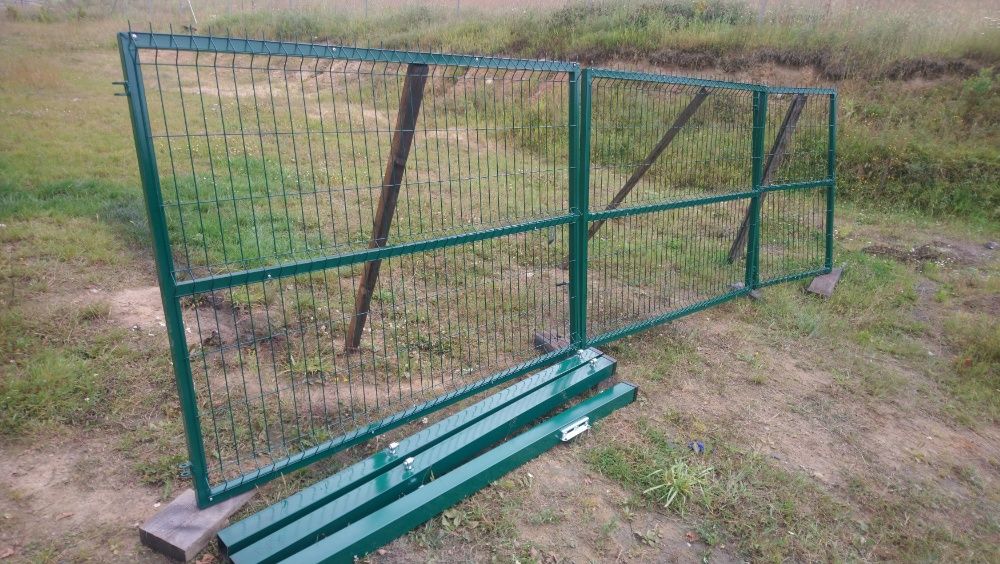 Brama Otwierana wjazdowa 4x1,5 +furtka
