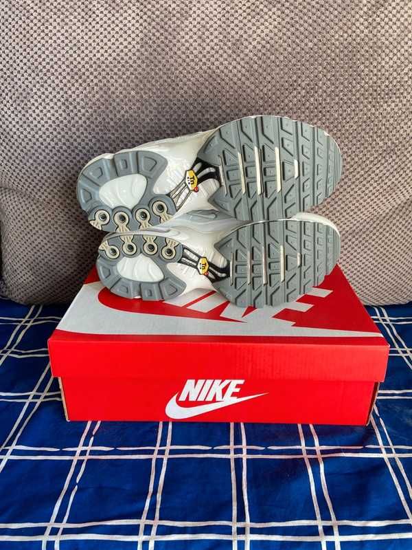 Nike Air Tn_Plus white Męskie moda Oddychający Nowe buty unisex.40