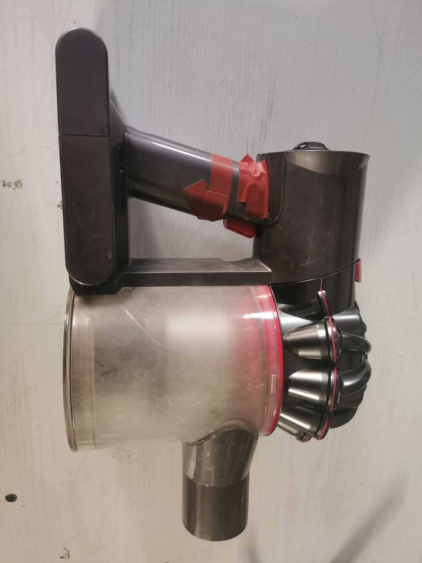 Odkurzacz dyson v8 na części