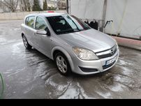 OPEL ASTRA H III 3      199tys. przebiegu klimatyzacja mrozi
