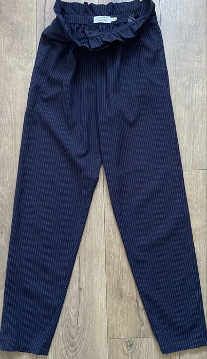 Spodnie eleganckie & other stories cygaretki garniturowe w paski S