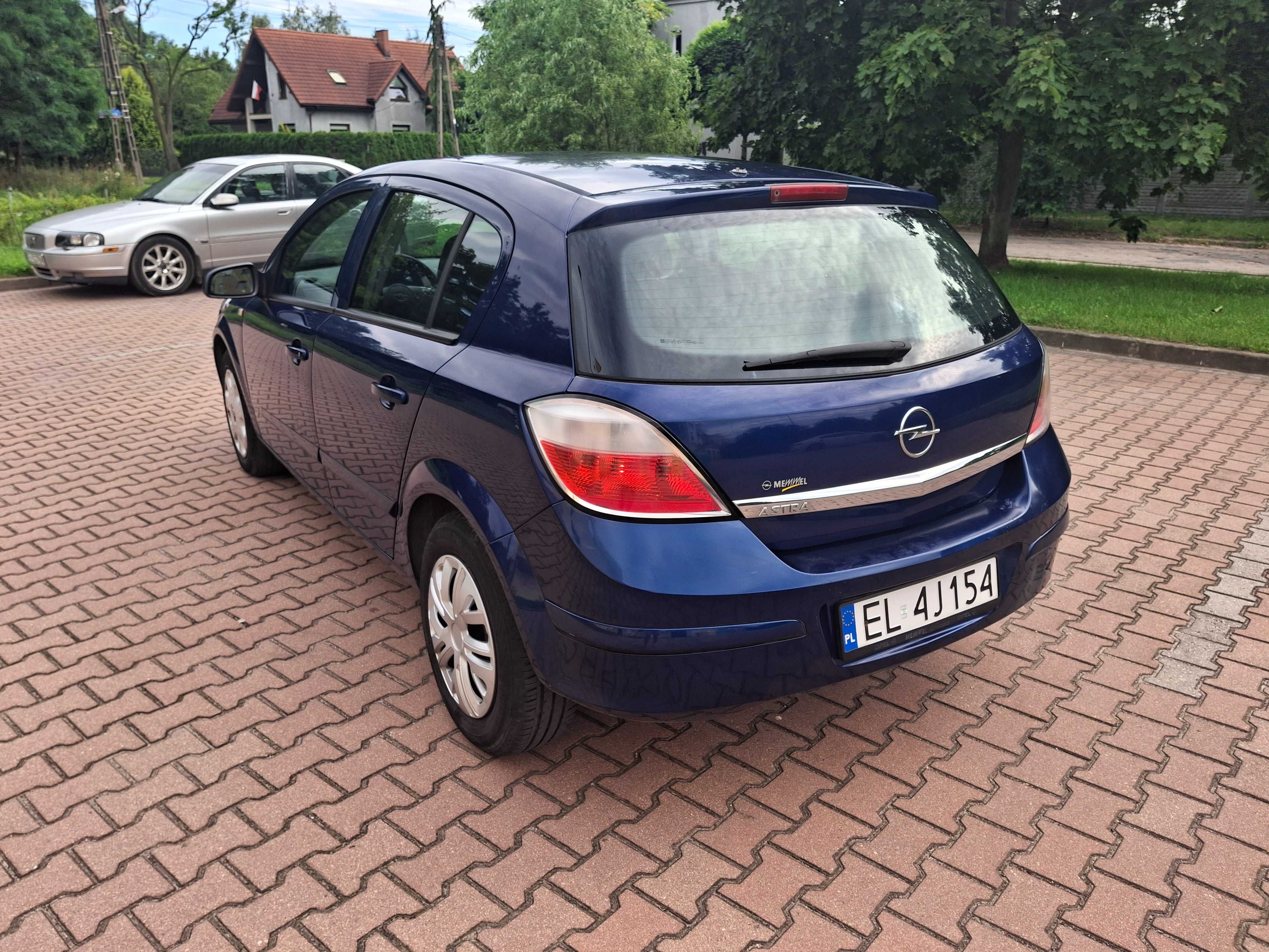 Opel astra 1.4 benzyna 2005rok dobry stan