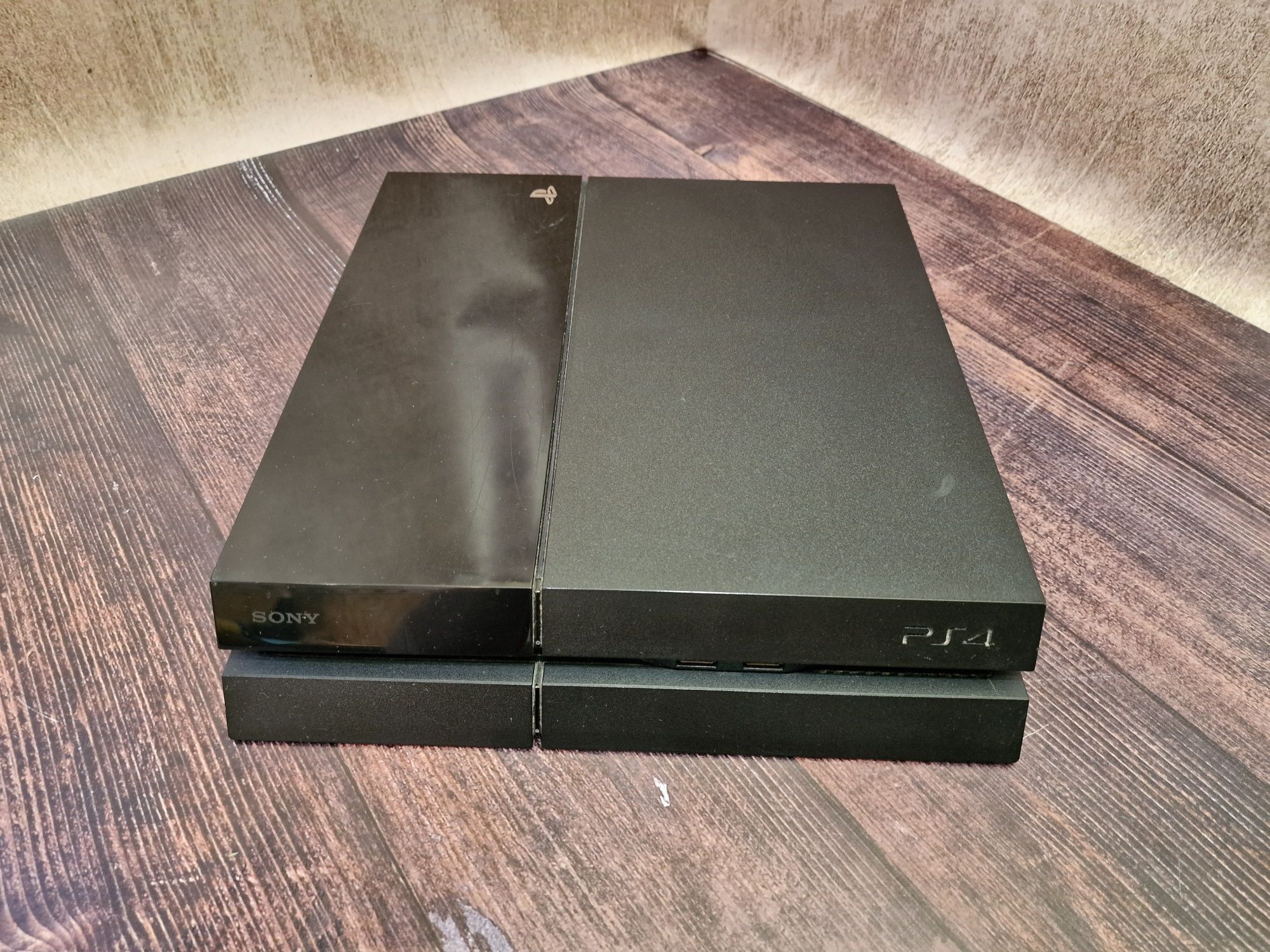 Sony PlayStation 4 FAT 500Gb PS4 б/у с играми