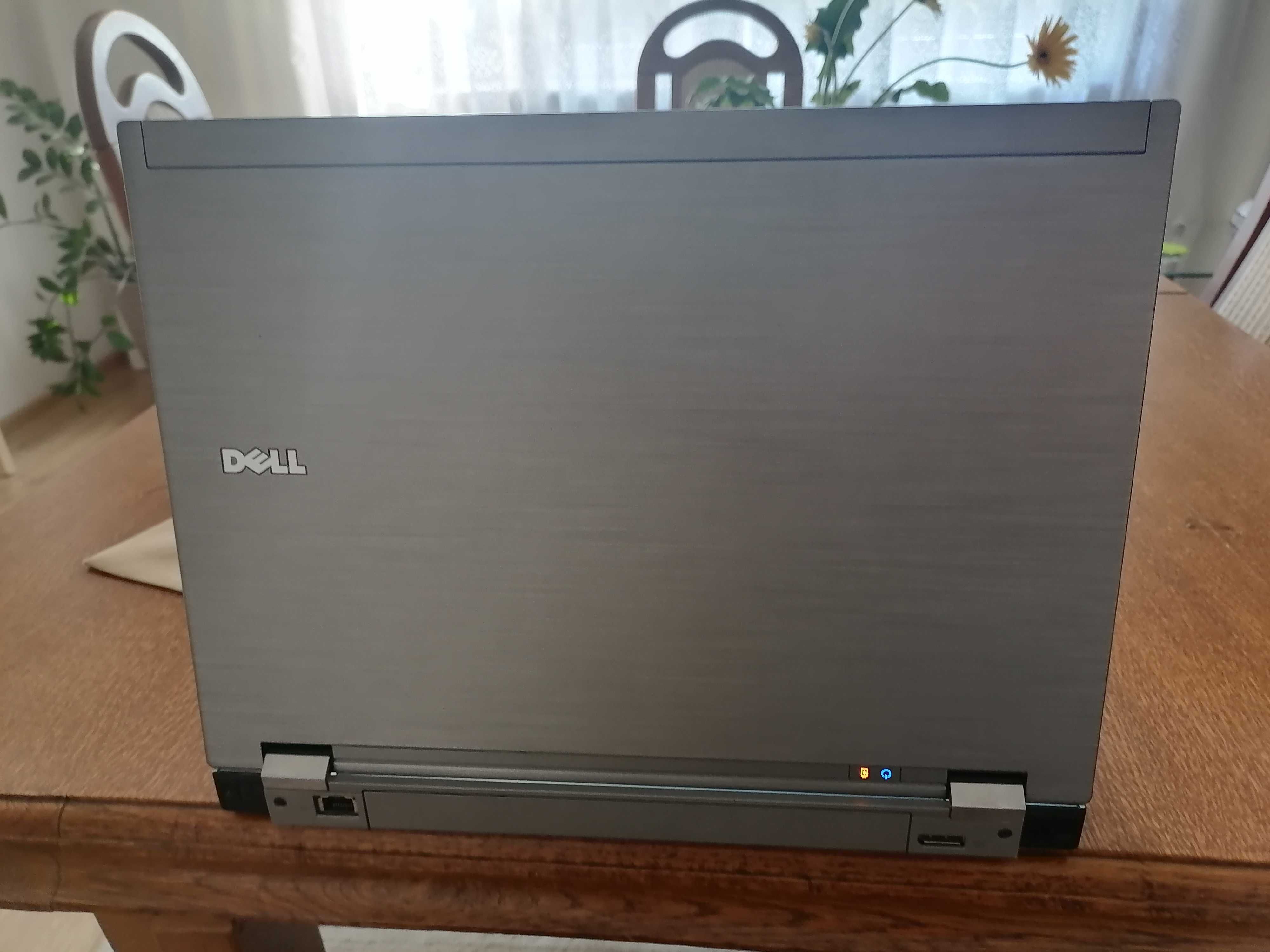 Laptop firmy Dell
