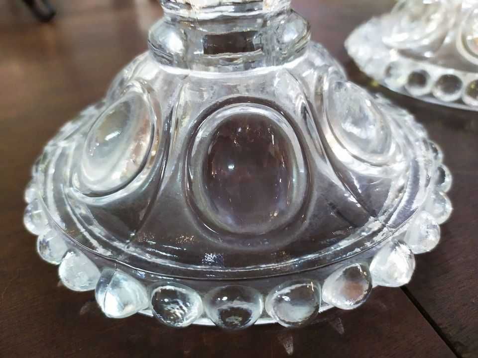 Par de castiçais em vidro com pingentes, Séc. XX