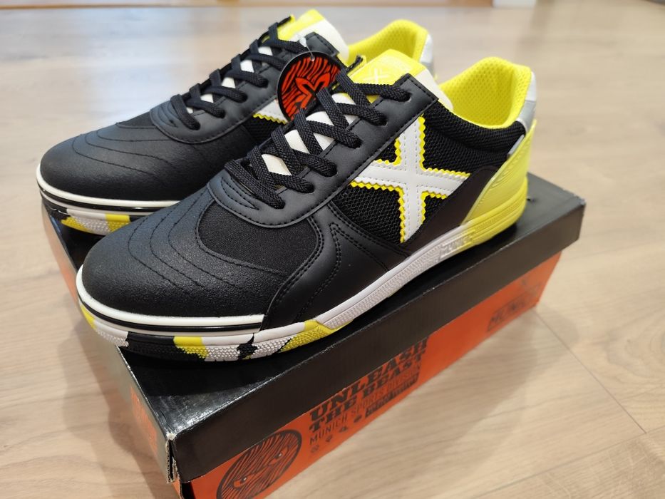 Munich G-3 buty sportowe męskie hale futsal halówki czarne nowe 44