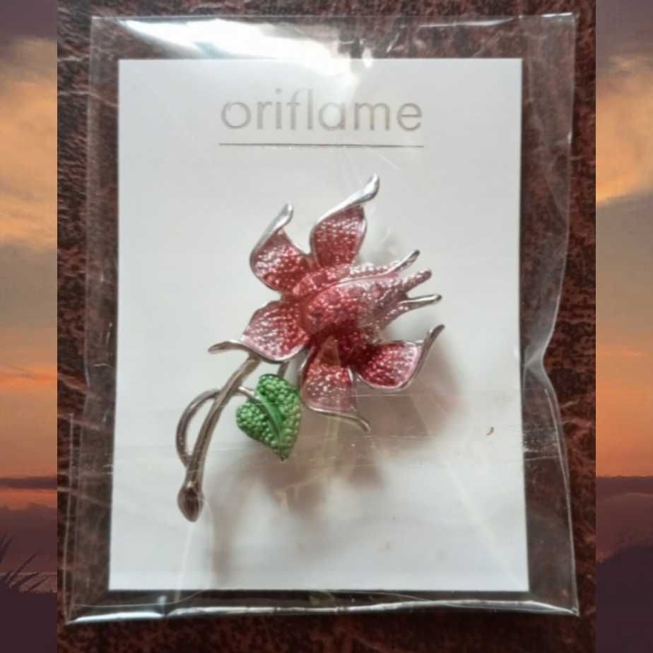Брошь Цветок Oriflame