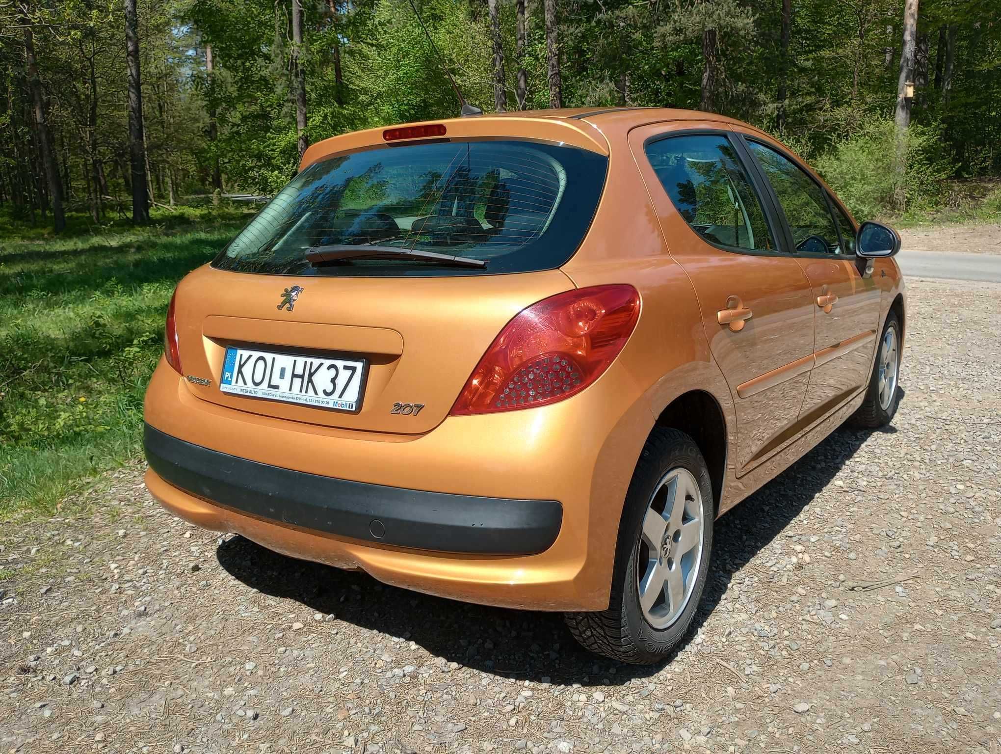 Peugeot 207 1.4 benzyna Piękny złoty kolor Jeden właściciel 10 lat