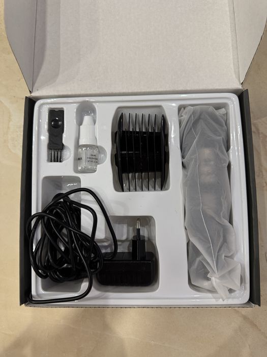 Професійна машинка для стрижки JRL FreshFade JRL-1090