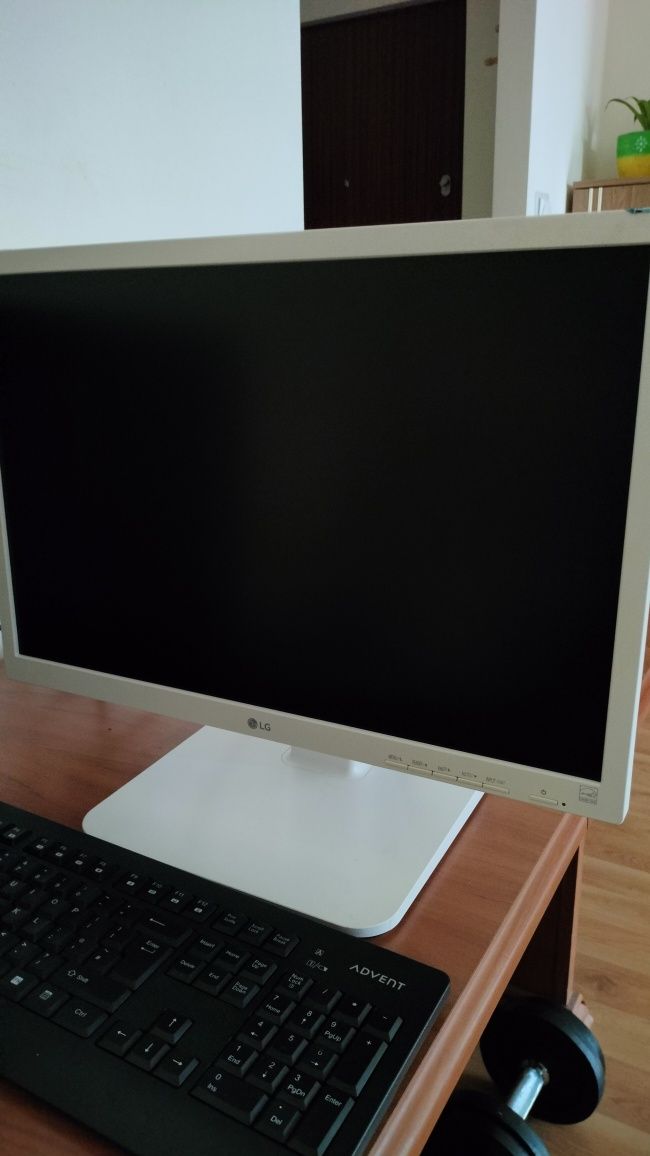 Komputer stacjonarny stan Bdb oryginalny system win 10