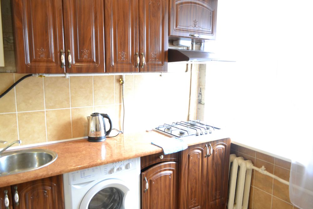 2-комнатная квартира в парковой зоне , рядом военная часть!