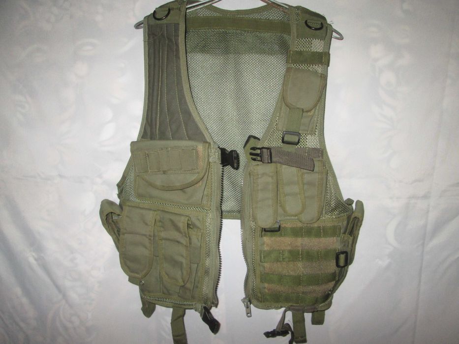Жилет разгрузочный тактический