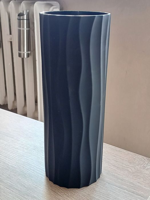 Wazon plastikowy nietłukący na kwiaty wys.25cm