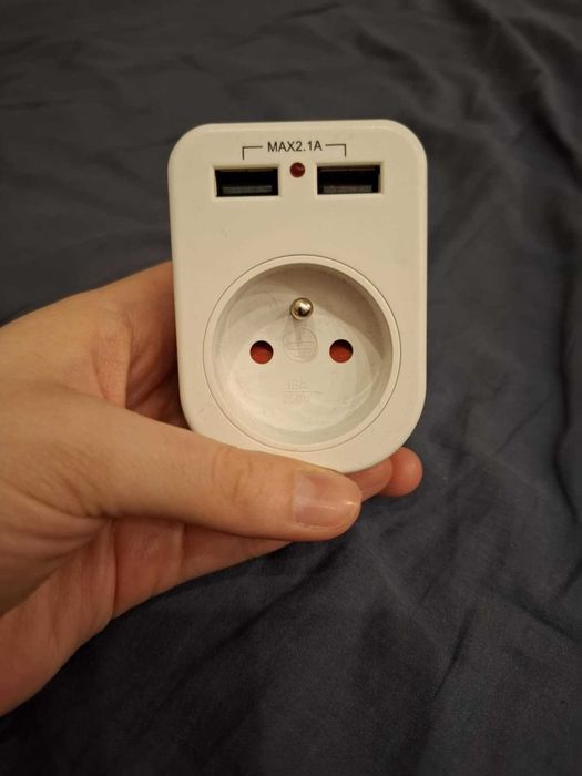 Rozgałęźnik sieciowy elektryczny złodziejka ładowarka
