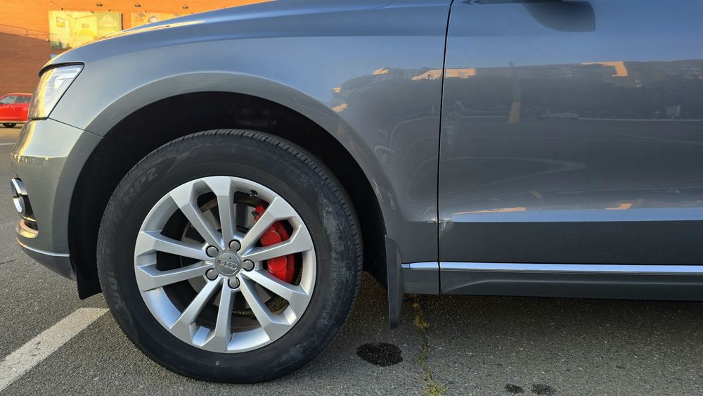 Офіційна Audi Q5