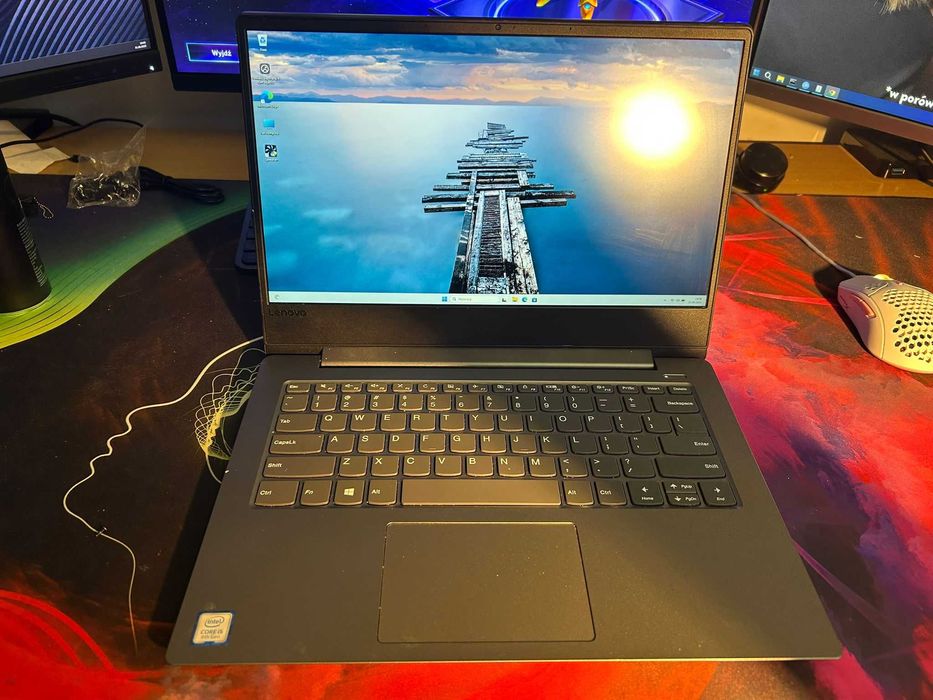 Laptop Lenovo Ideapad 330S-14IKB| i5-8gen | 12GB | 250 SSD | Win11 Pro