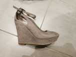 Buty zamszowe  koturny 35