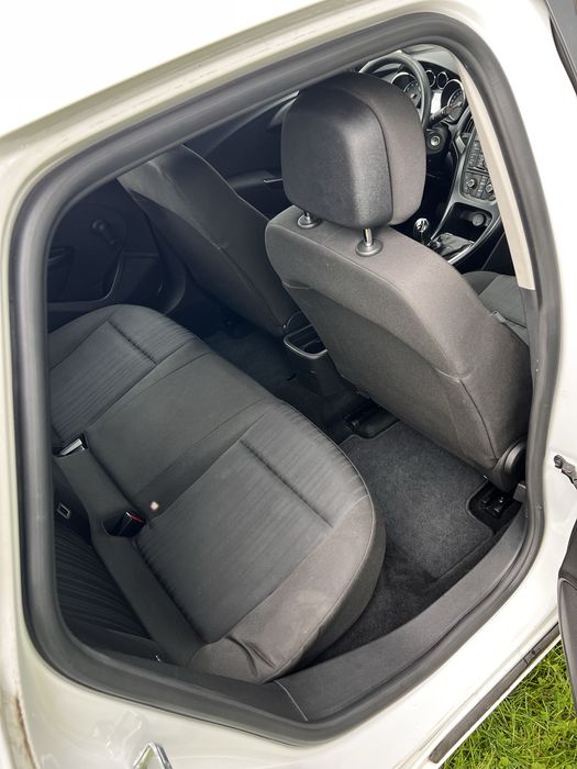 Opel Astra J 1.4 2010r Klima