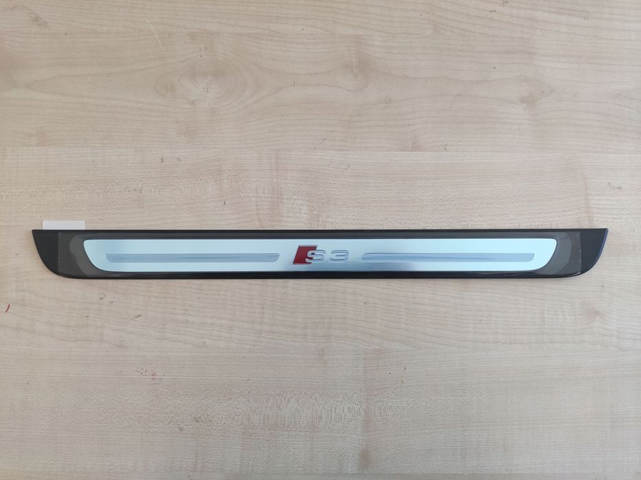 audi a3 s3 listwa progowa nakładka na próg 8v4853491p